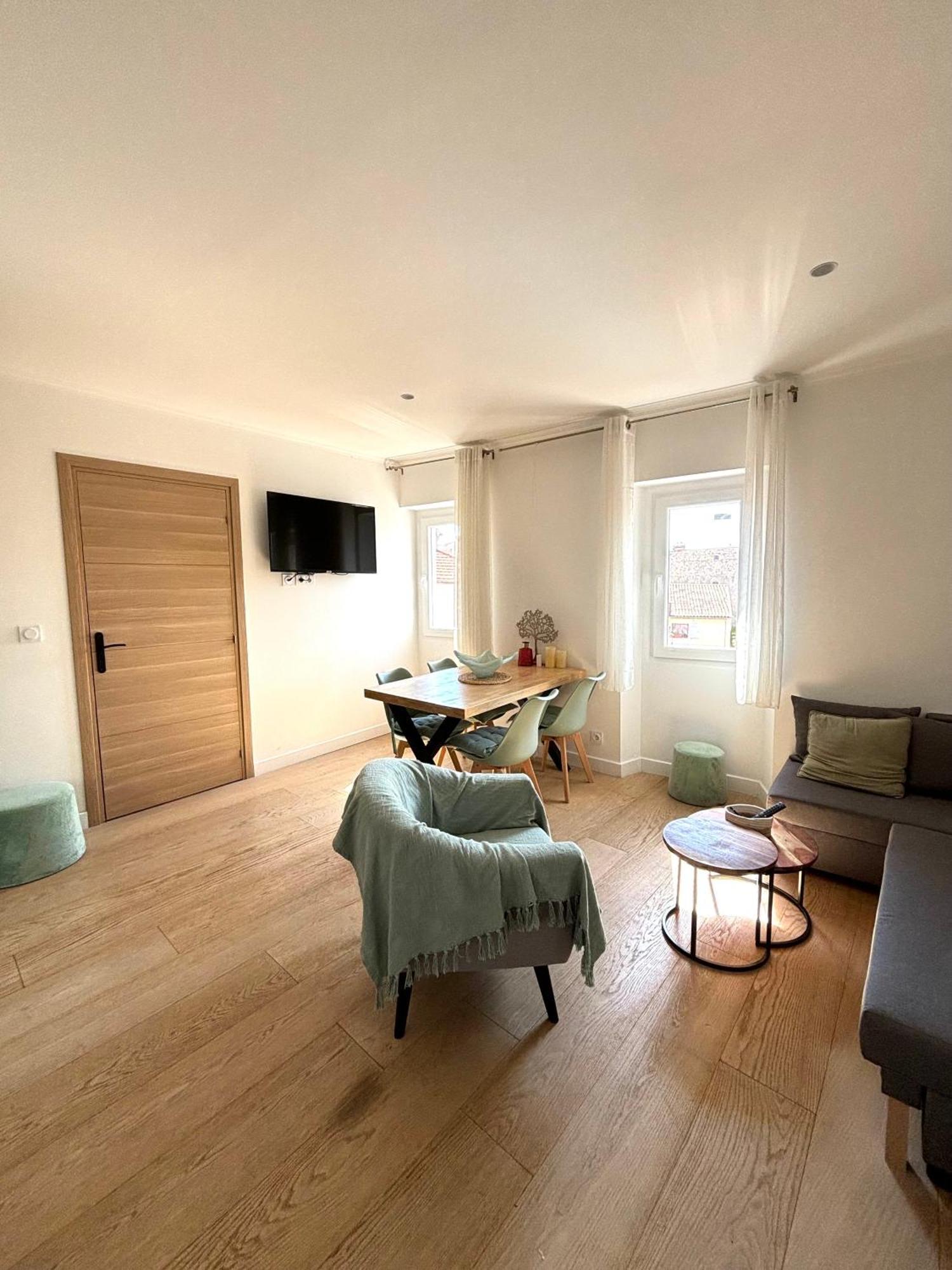 Duplex Old Town Antibes - New !アパートメント エクステリア 写真